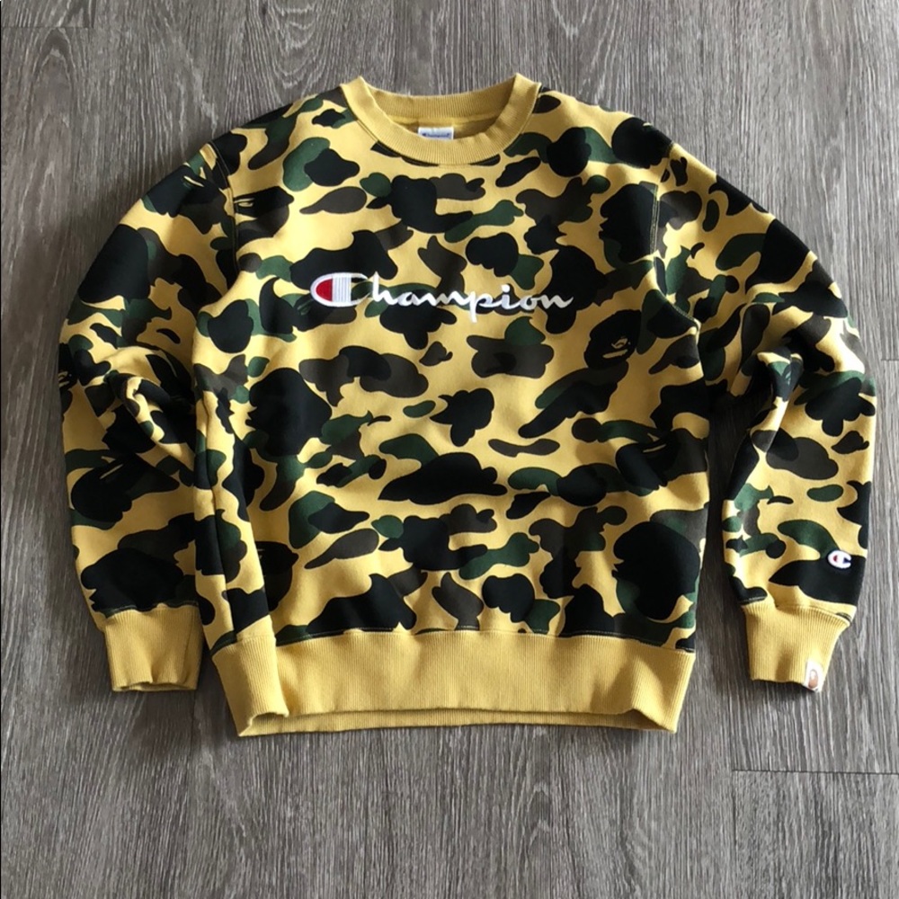 BATHING APE X CHAMPION RARE CAMO CREW NECK